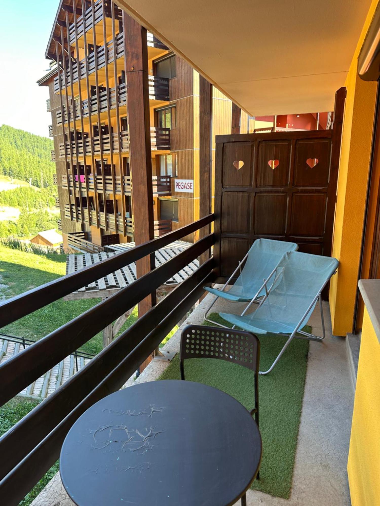 Chez Lougia Apartment Ризул Екстериор снимка
